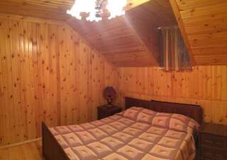 Отель Парк отель Вселуг - Селигер Пено Семейный номер с ванной комнатой-4