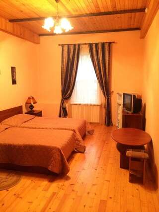 Отель Парк отель Вселуг - Селигер Пено Двухместный номер с 2 отдельными кроватями и ванной-2